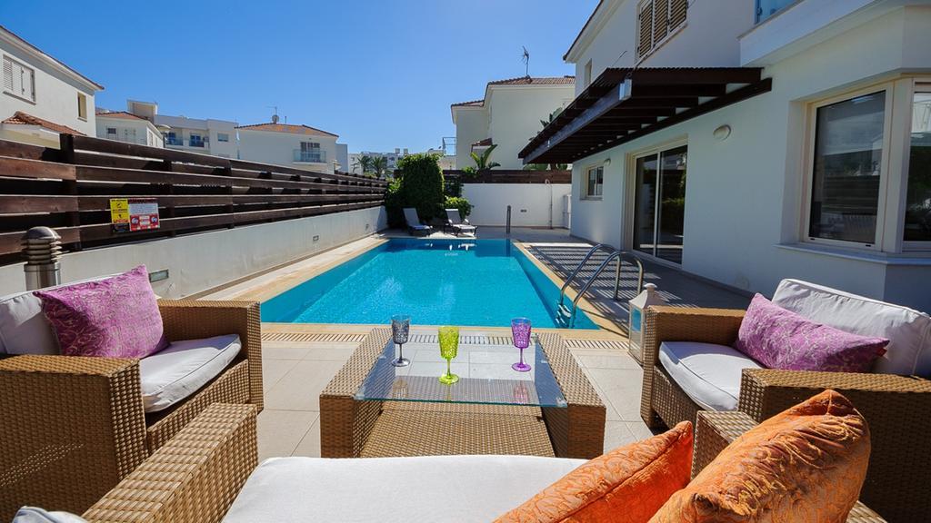 Pernera Holiday Villa 015 プロタラス エクステリア 写真